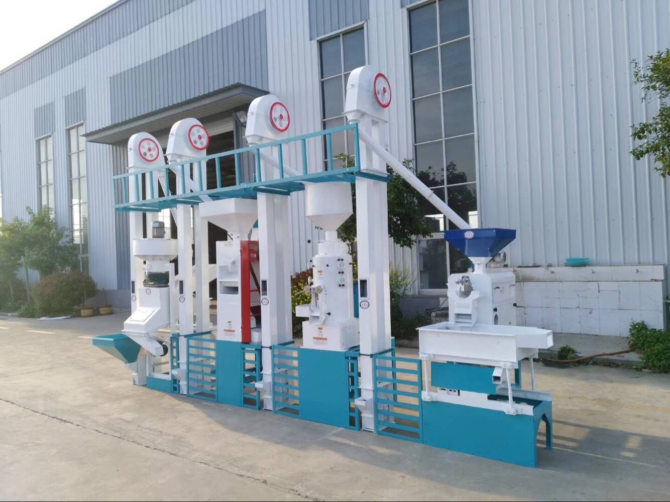建設(shè)玉米深加工機械廠房有何要求?(圖2) 玉米深加工機械